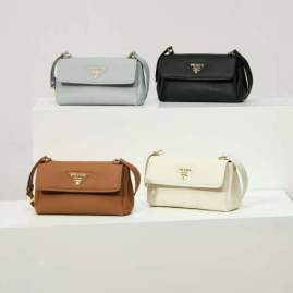 Picture of Prada Handbags _SKUfw217991052fw